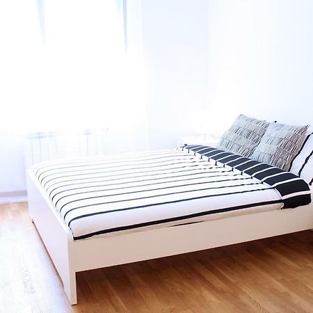 New Central Light Apartment With Private Parking Novi Sad Exterior photo