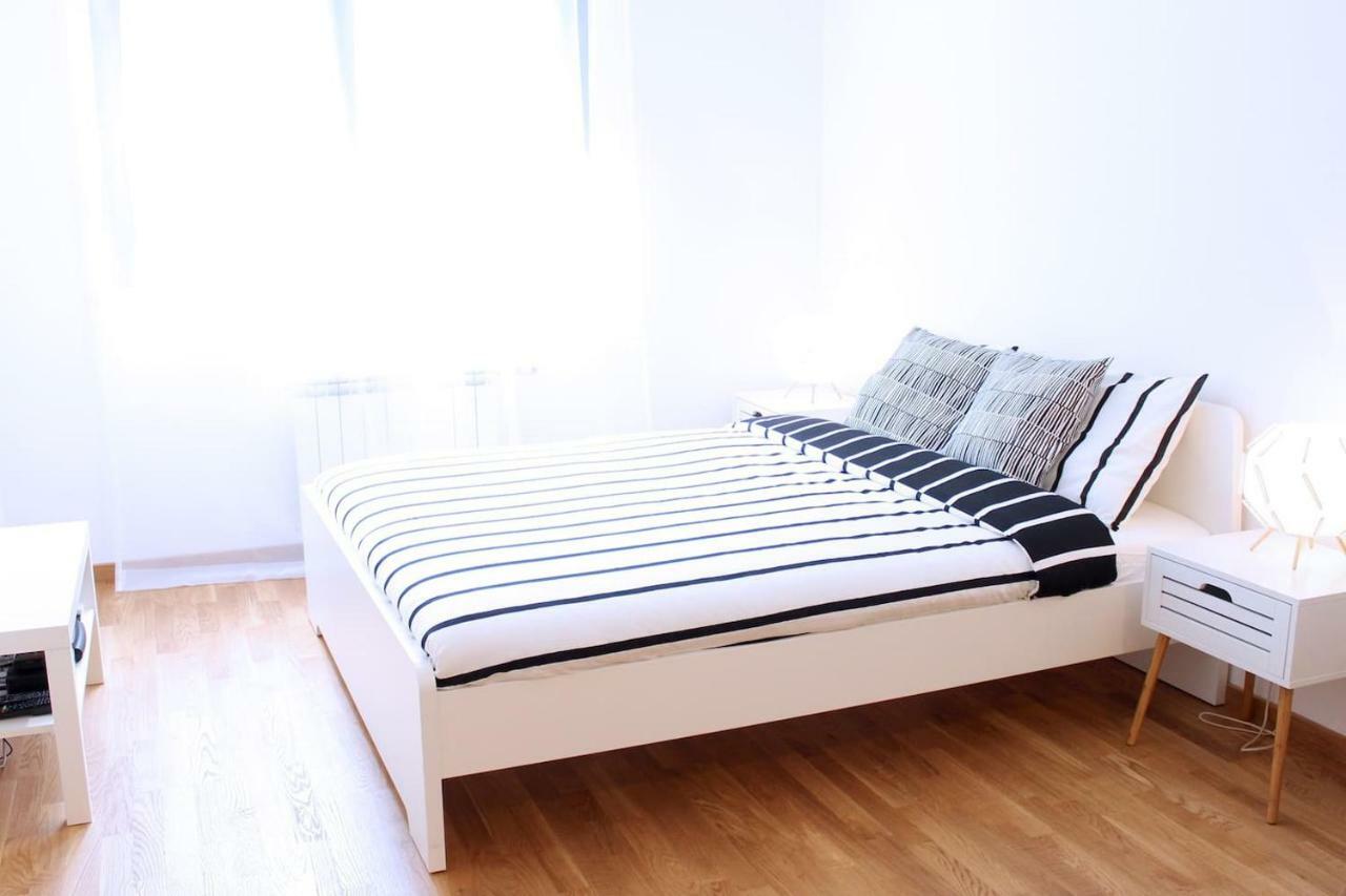 New Central Light Apartment With Private Parking Novi Sad Exterior photo